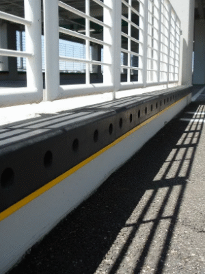 Tope Andén Metrobús Uso Rudo